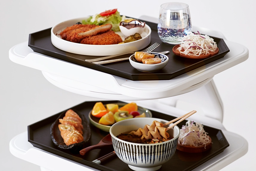 SERVI food delivery robots running food to restaurant tables