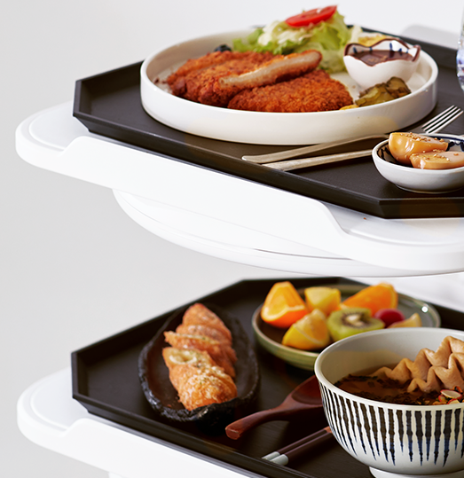 SERVI food delivery robots running food to restaurant tables